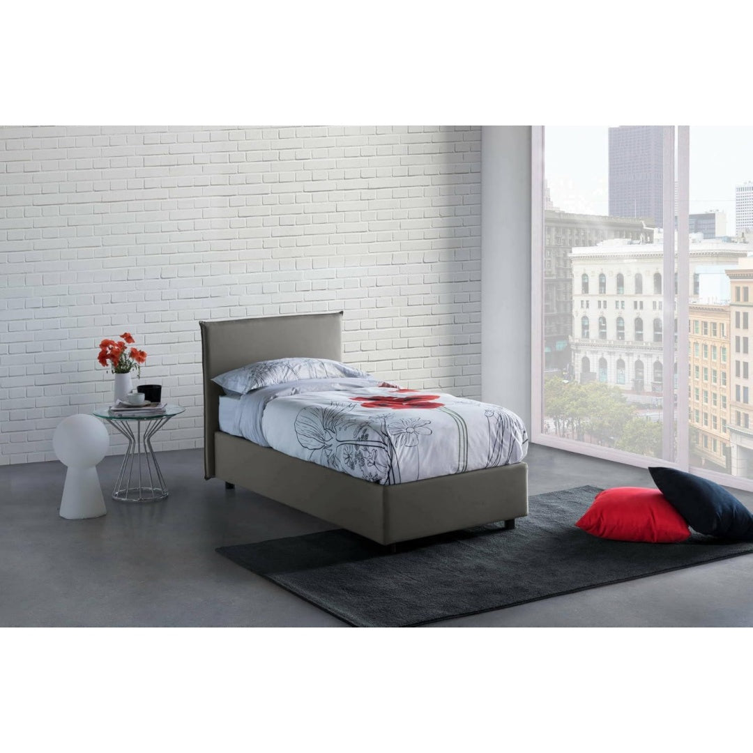 Bett fuer Schlafzimmer mit Tueren mit Kopfteil grau